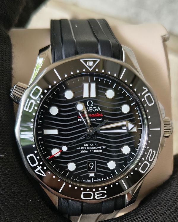 Omega Seamaster 300 (210.32.42.20.01.001)
