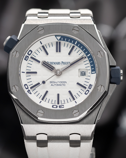 2019 Audemars Piguet Royal Oak Offshore Diver 42MM White Dial Rubber Strap (15710ST.OO.A010CA.01)