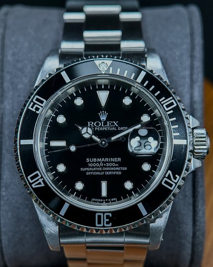 No Reserve - 1994 Rolex Submariner Date 40MM Black Dial Oyster Bracelet (16610)