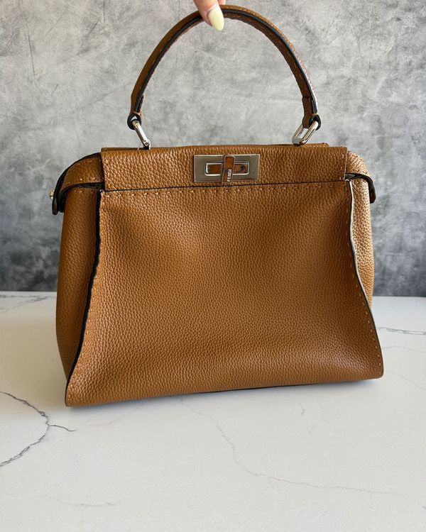 No Reserve - Fendi Bag Leather Silver-Toned Hardware Leather Straps (Bag)