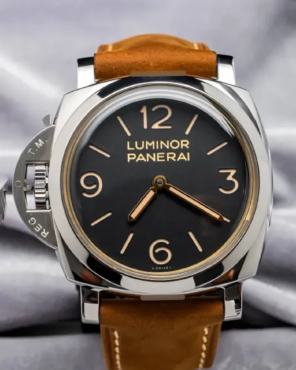 Panerai Luminor (PAM00557)