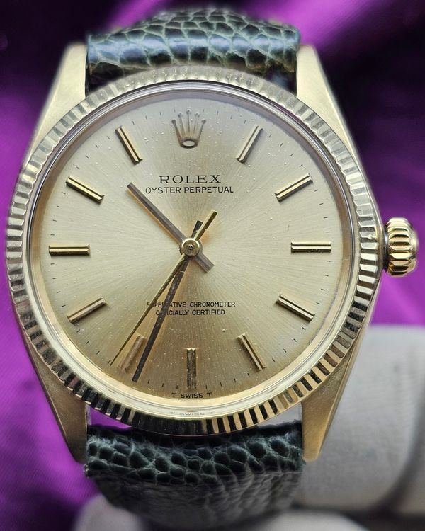 Rolex Oyster Perpetual (1005)