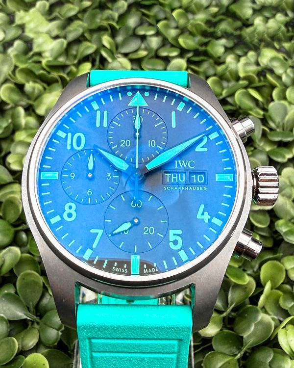 2023 IWC Schaffhausen Pilot Chronograph "Mercedes AMG Petronas F1" 41MM Black Dial Rubber Strap (IW388108)