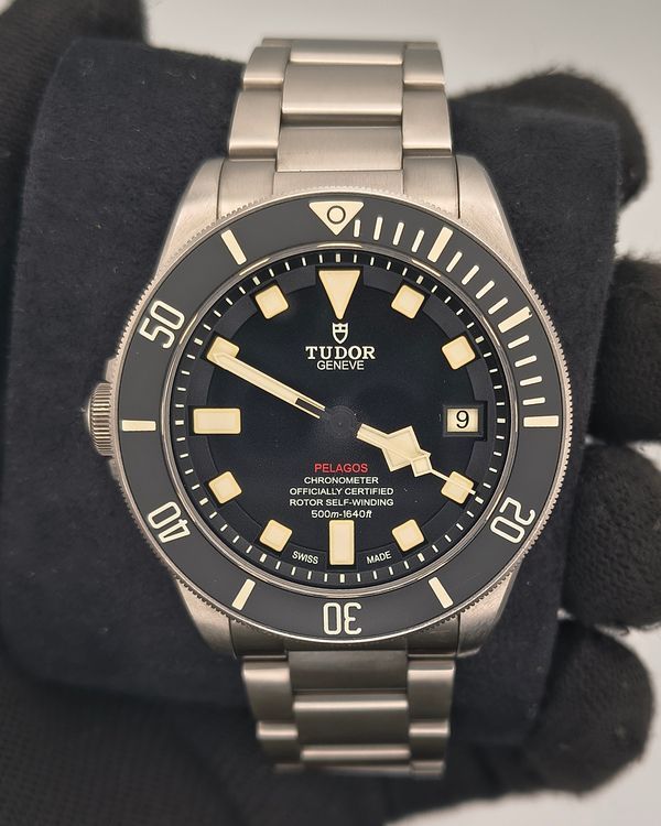 2020 Tudor Pelagos LHD 42MM Black Dial Titanium Bracelet (25610TNL)