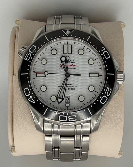 2025 Omega Seamaster Diver 300M 42MM White Dial Steel Bracelet (210.30.42.20.04.001)