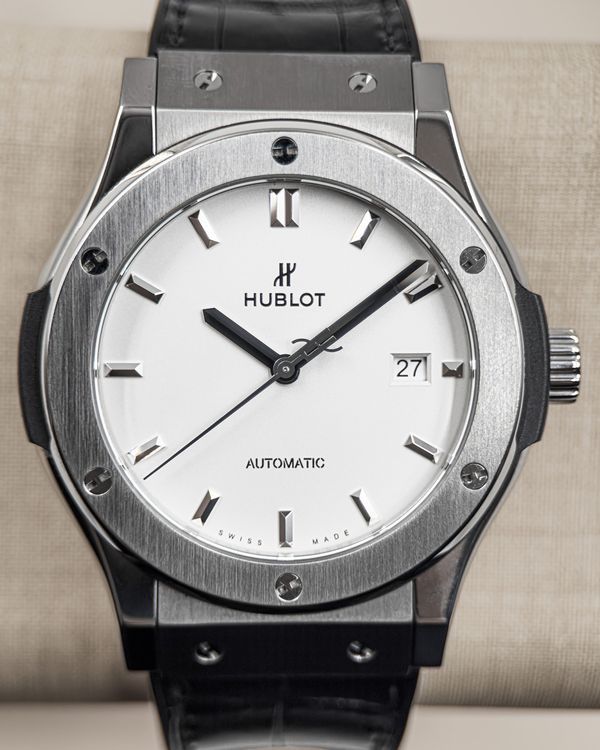 No Reserve - Hublot Classic Fusion (542.NX.2611.LR)