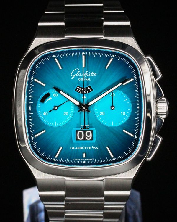 No Reserve - 2021 Glashütte Original Seventies Panorama Date Chronograph L.E. 40MM Turquoise "Dégradé" Dial Steel Bracelet (1-37-02-06-02-70)