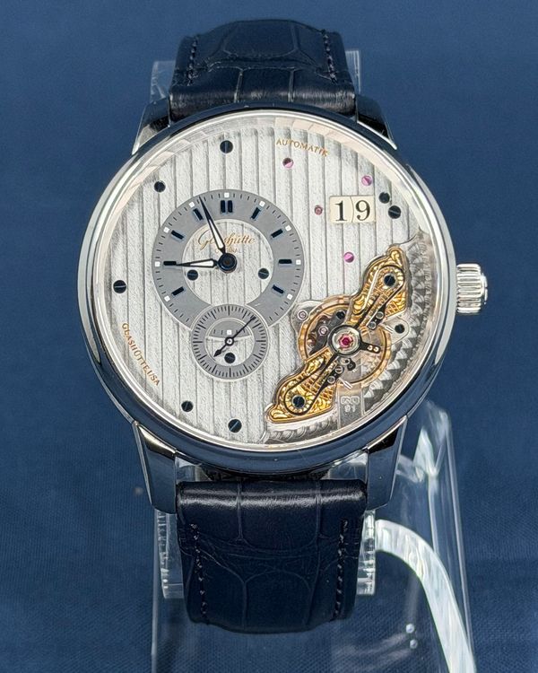 2025 Glashütte Original PanoMaticInverse 42MM Silver Dial Leather Strap (1-91-02-02-02-30)