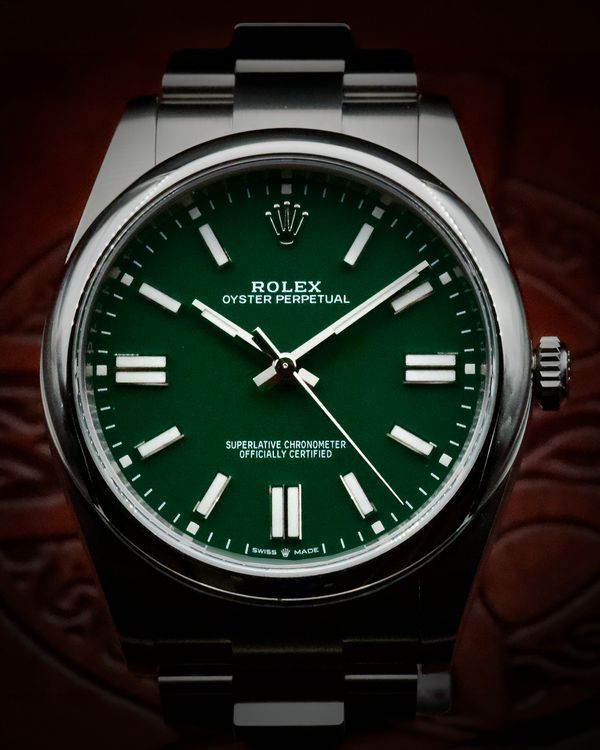 2025  Rolex Oyster Perpetual 41MM Green Dial Oyster Bracelet (124300)