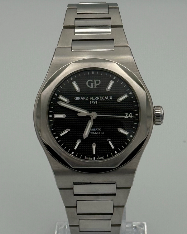 2023 Girard Perregaux Laureato 42MM Black Dial Steel Bracelet (81010-11-634-11A)