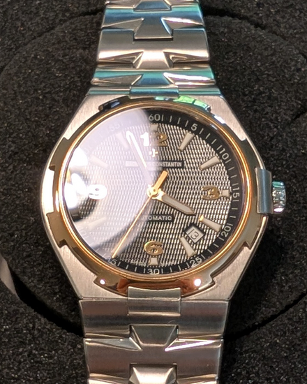 No Reserve - 2012 Vacheron Constantin Overseas 42MM Black Dial Steel Bracelet (47040/B01M-9164)