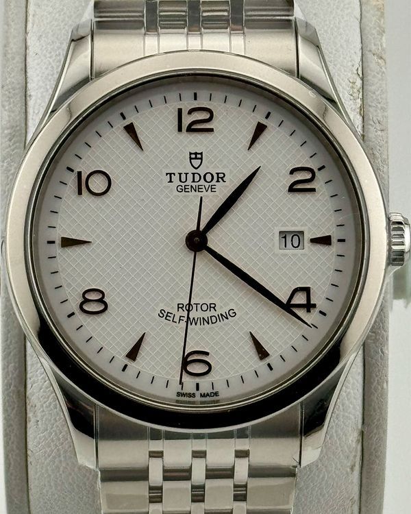 No Reserve - 2025 Tudor 1926 41MM Silver Dial Steel Bracelet (91650)
