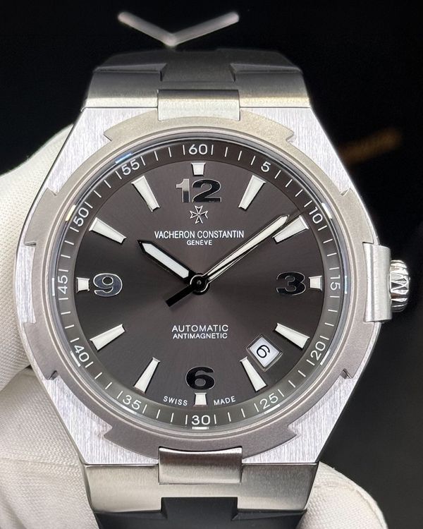 2012 Vacheron Constantin Overseas 42MM Grey Dial Rubber Strap (47040/000W-9500)