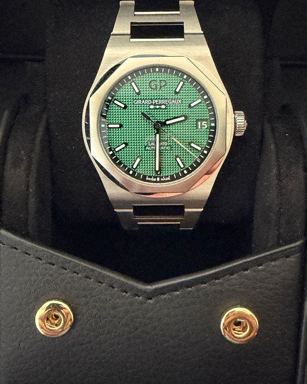 Girard Perregaux Laureato (81010.11.3153.1CM)