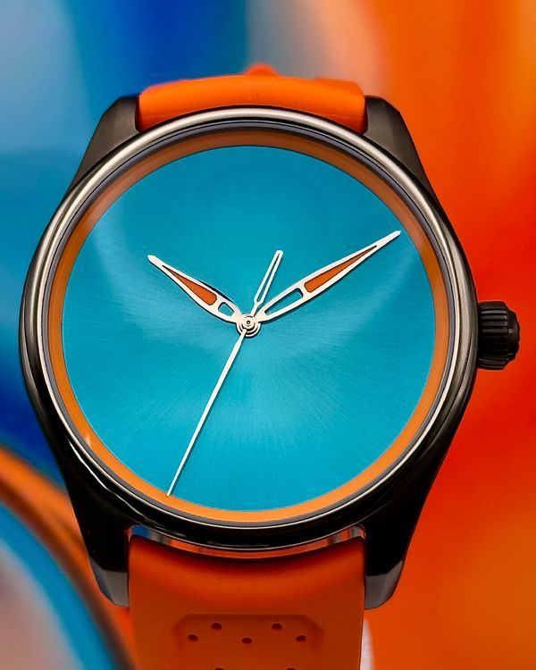 2026 H. Moser & Cie Pioneer Centre Seconds "Spiced Aqua" 42.8MM Turquoise Dial Rubber Strap (3201-1205)