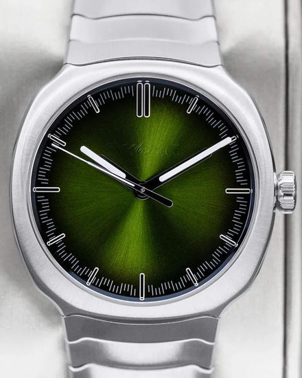 2024 H. Moser & Cie Streamliner Centre Seconds "Matrix" 40MM Green Dial Steel Bracelet (6201-1200)