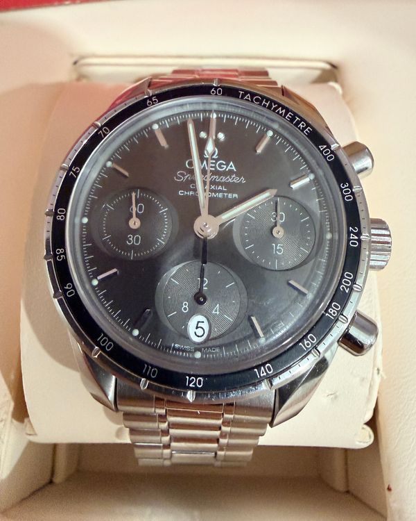 2019 Omega Speedmaster 38MM Grey Dial Steel Bracelet (324.30.38.50.06.001)