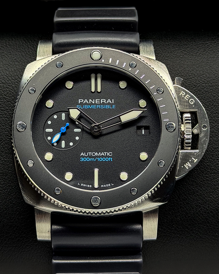 No Reserve - 2024 Panerai Submersible 42MM Black Dial Rubber Strap (PAM02683)