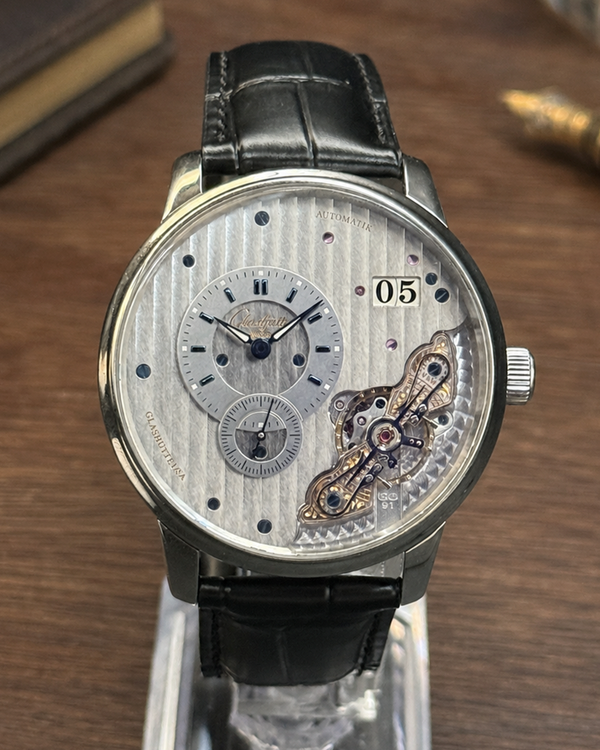 No Reserve - 2023 Glashütte Original PanoMaticInverse 42MM Silver Dial Leather Strap (1-91-02-02-02-30)