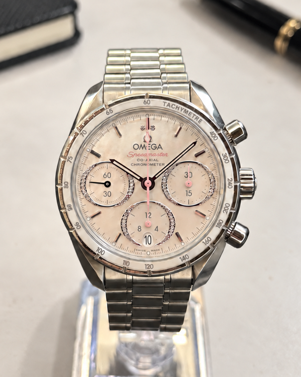 No Reserve - 2025 Omega Speedmaster 38 Co-Axial Chronograph 38MM White "Mother Of Pearl" Dial Steel Bracelet (324.30.38.50.55.001)