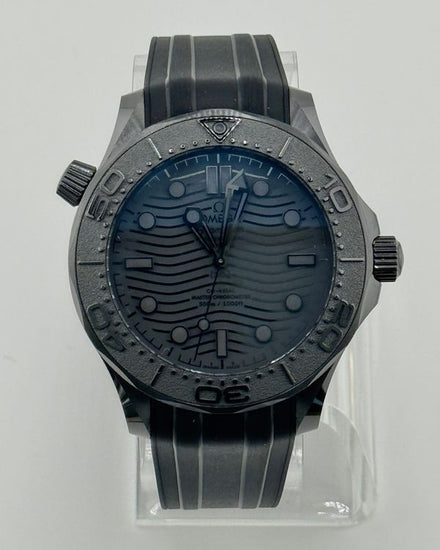 No Reserve - 2026 Omega Seamaster Diver 300M "Black Black" 43.5MM Black Dial Rubber Strap (210.92.44.20.01.003)