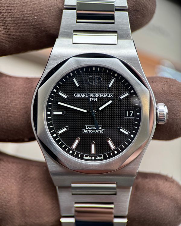 Girard Perregaux Laureato (81010)