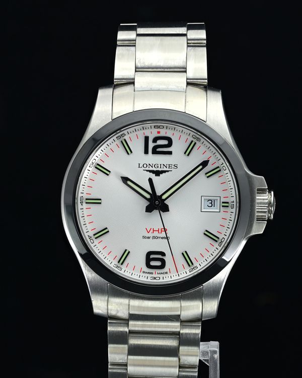 No Reserve - Longines Conquest V.H.P. 41MM Quartz Silver Dial Steel Bracelet (L3.719.4.76.6)