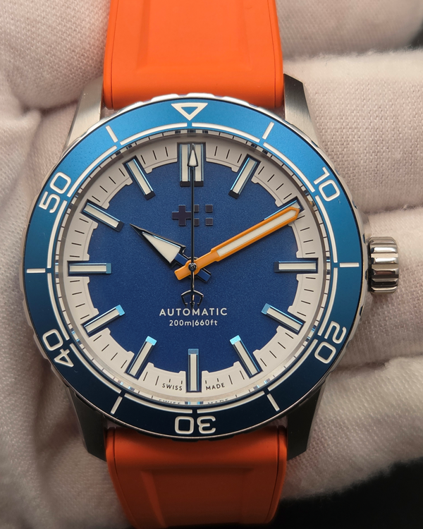 2025 Christopher Ward C60 Trident Reef 41MM Blue Dial Rubber Strap (C60-41A3H31S00B0)