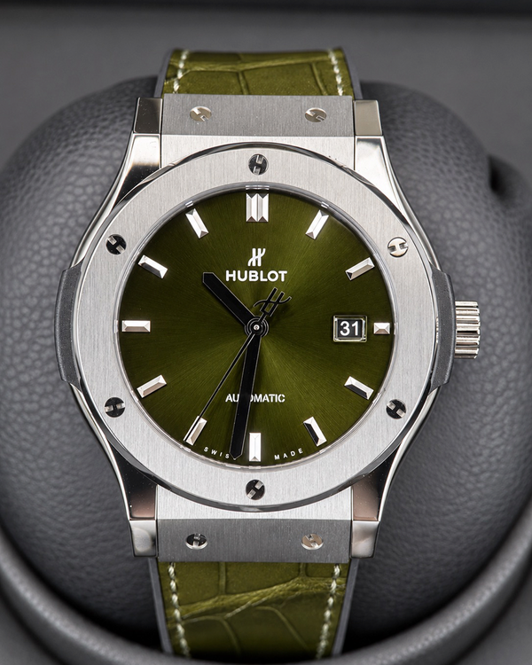 2026 Hublot Classic Fusion 42MM Green Dial Leather Strap (542.NX.8970.LR)