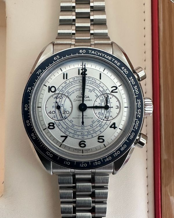 Omega Speedmaster (329.30.43.51.02.001)