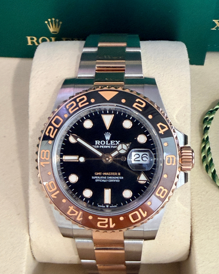2019 Rolex GMT-Master II "Rootbeer" 40MM Black Dial Two-Tone Oyster Bracelet (126711CHNR)