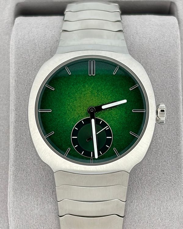 2026 H. Moser & Cie Streamliner 39MM Green Dial Steel BRacelet (6500-1201)