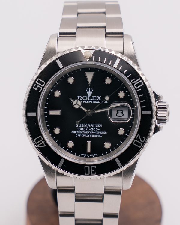 2000 Rolex Submariner Date 40MM Black Dial Oyster Bracelet (16610)