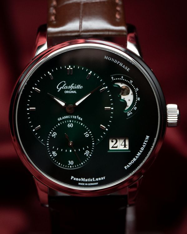 2024 Glashütte Original PanoMaticLunar XL 40MM Green Dial Leather Strap (1-90-02-13-32-31)