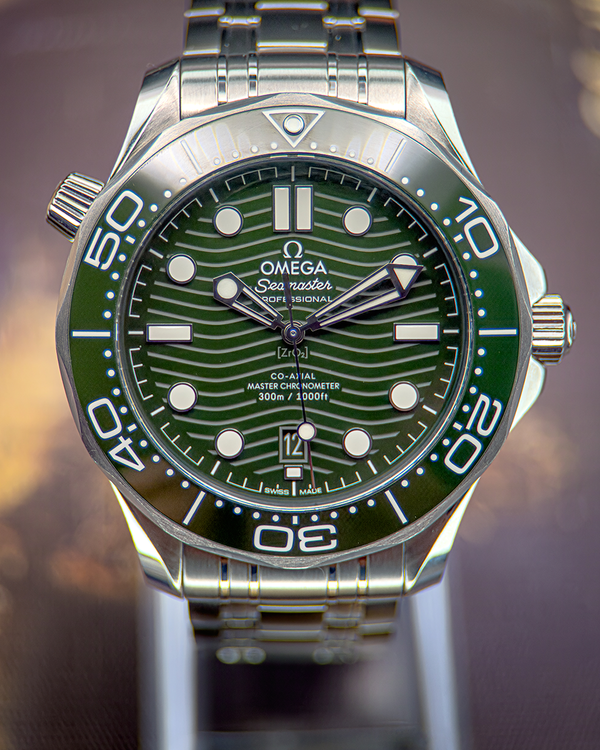 2022 Omega Seamaster Diver 300M "Seaweed" 42MM Green Dial Steel Bracelet (210.30.42.20.10.001)