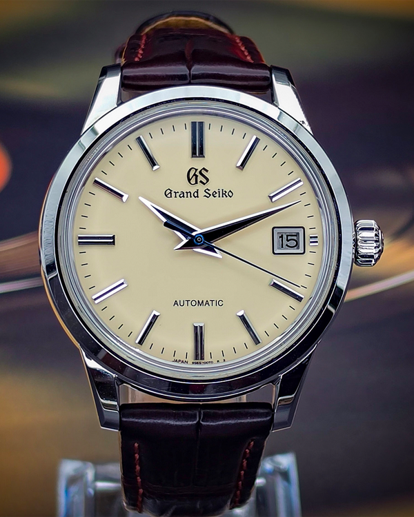 No Reserve - Grand Seiko Elegance Collection 39.5MM Champagne Dial Leather Strap  (SBGR261G)