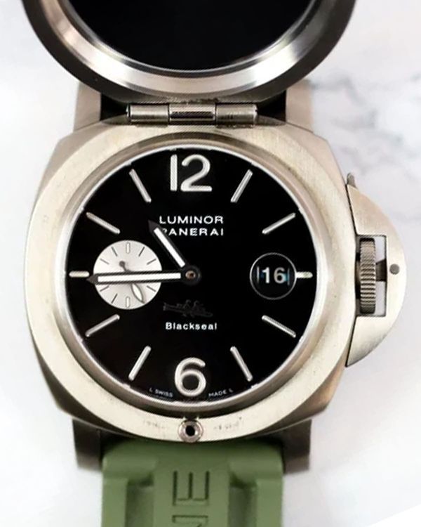2002 Panerai Luminor L.E. 44MM Black Dial Leather Strap (PAM00076)