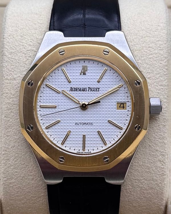 No Reserve - Audemars Piguet Royal Oak 36MM White Dial Leather Strap (14800SA.OO.D009XX.01)