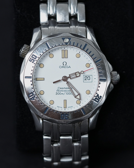 No Reserve - Omega Seamaster Chronometer Quartz 36.25MM White Dial Steel Bracelet (196.1502)
