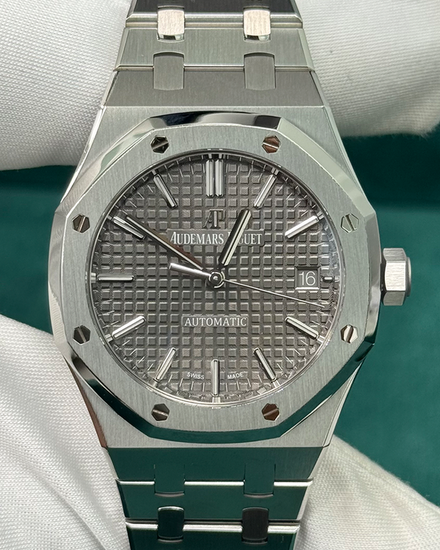 2021 Audemars Piguet Royal Oak 37MM Grey Dial Steel Bracelet (15450ST)