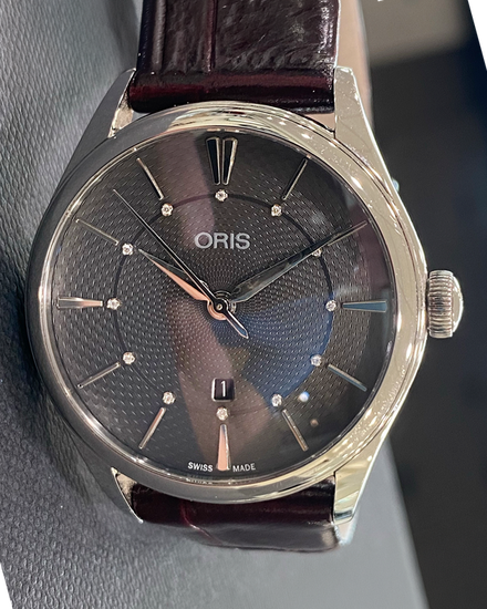 No Reserve - Oris Artelier Date Diamonds 33MM Black Dial Leather Strap (01 561 7724 4053)