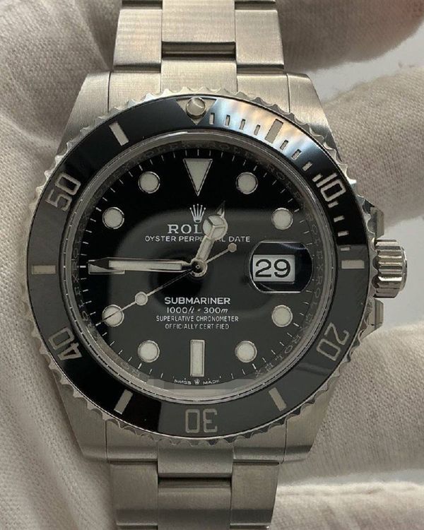 Rolex Submariner (126610LN)
