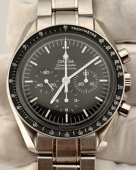 2015 Omega Speedmaster Professional Moonwatch 42MM Black Dial Steel Bracelet (311.30.42.30.01.005)