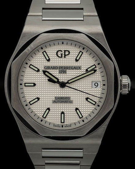 2023 Girard Perregaux Laureato 42MM Silver Dial Steel Bracelet (81010-11-131-11A)