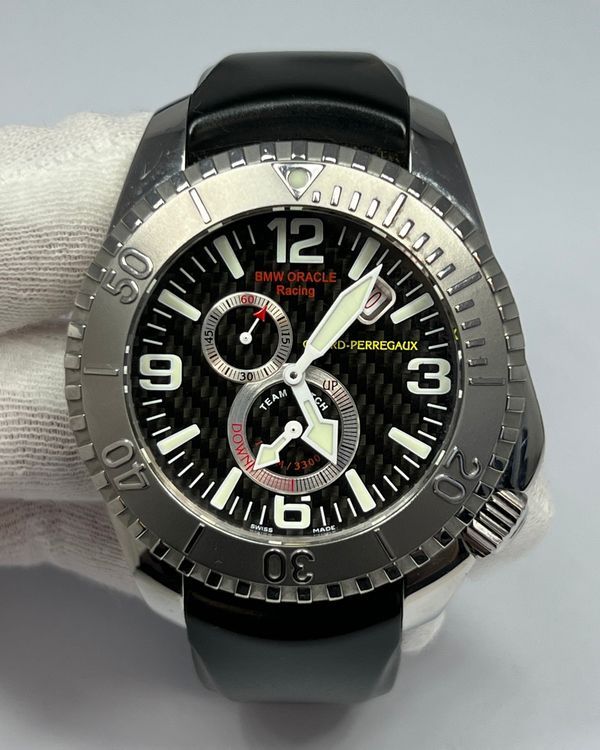 Girard Perregaux Sea Hawk Pro L.E. 44MM Black Dial Rubber Strap (49950-11-651-FK6A)