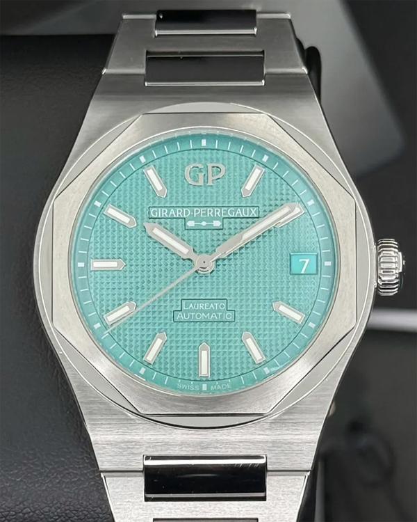 2026 Girard Perregaux Laureato "Fifty" L.E. 42MM Turquoise Dial Steel Bracelet (81010-11-3592-1GM)