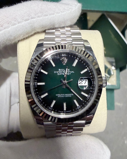 No Reserve - 2026 Rolex Datejust 41MM Green "Ombré" Dial Jubilee Bracelet (126334)
