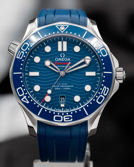 2024 Omega Seamaster Diver 300M 42MM Blue Dial Rubber Strap (210.32.42.20.03.001)