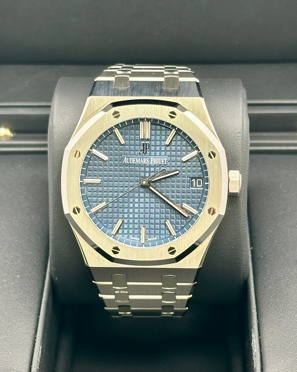 2021 Audemars Piguet Royal Oak 41MM Blue Dial Steel Bracelet (15500ST.OO.1220ST.01)