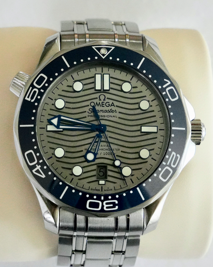 2020 Omega Seamaster Diver 300M 42MM Grey Dial Steel Bracelet (210.30.42.20.06.001)